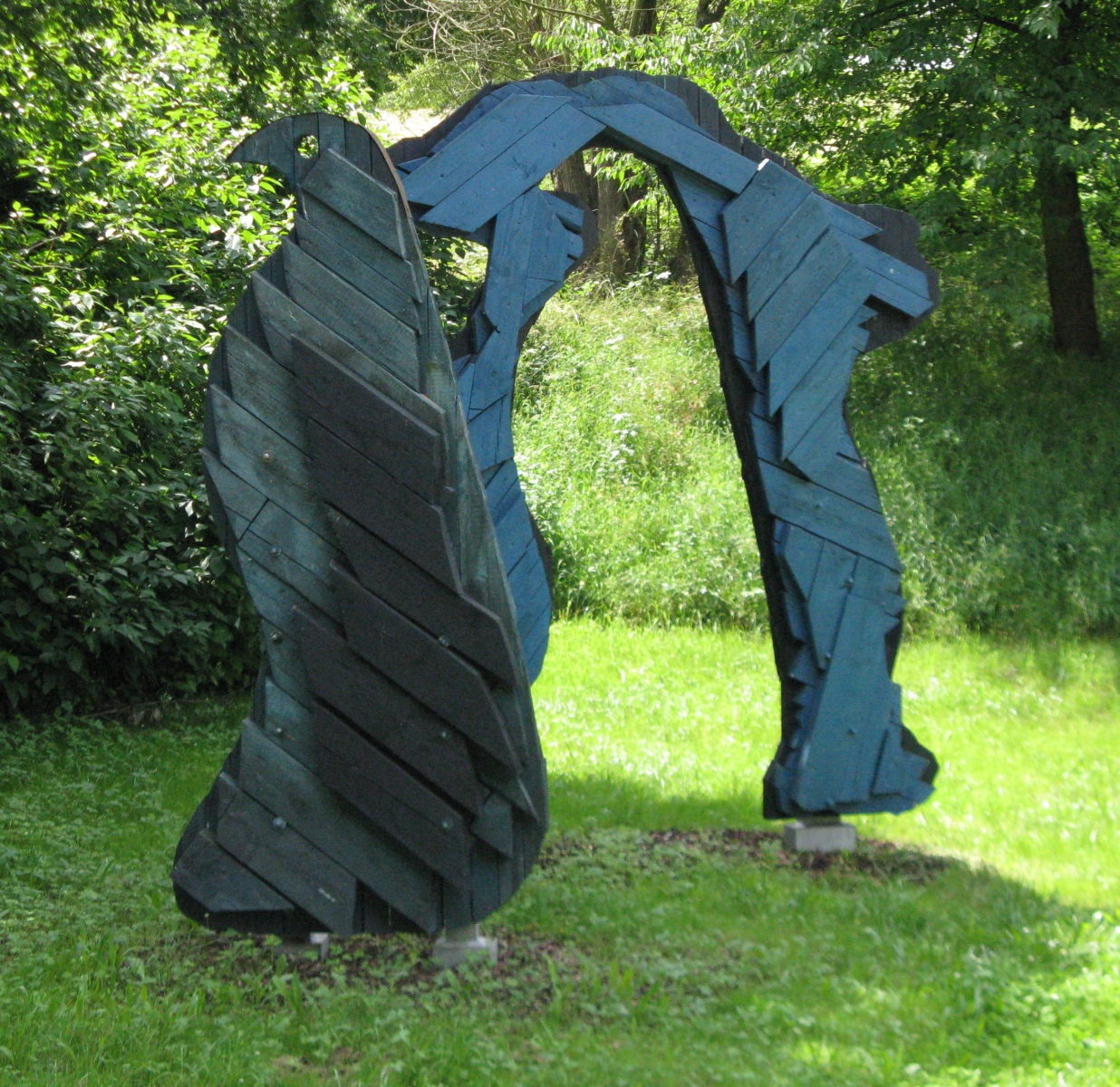 Skulptur „Zwei Vögel“ von Georg Schalla