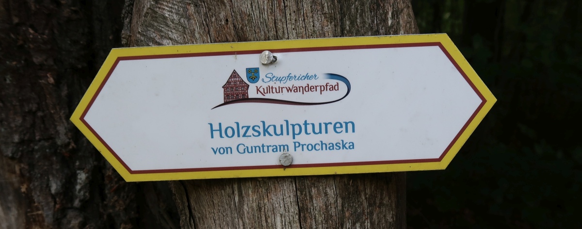 Holzskulpturen von Guntram Prochaska Holzskulpturen von Guntram Prochaska