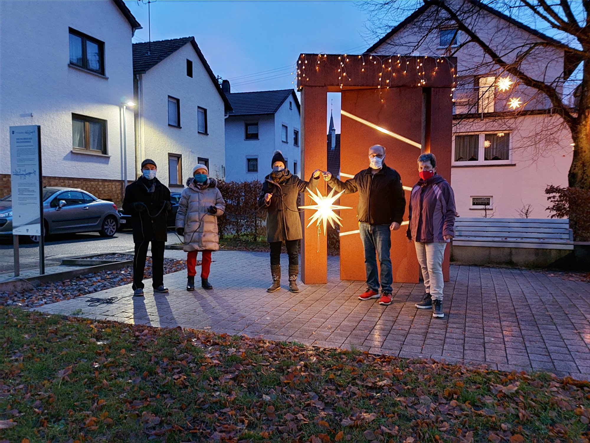 Weihnachtssterne am Waldenserplatz Palmbach Weihnachtssterne am Waldenserplatz Palmbach