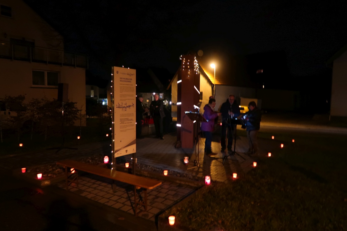 Weihnachtssingen am Waldenserplatz Palmbach 2017 Weihnachtssingen am Waldenserplatz Palmbach 2017