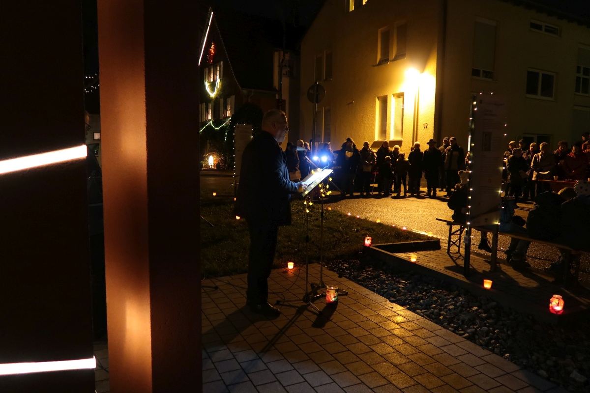 Weihnachtssingen am Waldenserplatz Palmbach 2017 Weihnachtssingen am Waldenserplatz Palmbach 2017